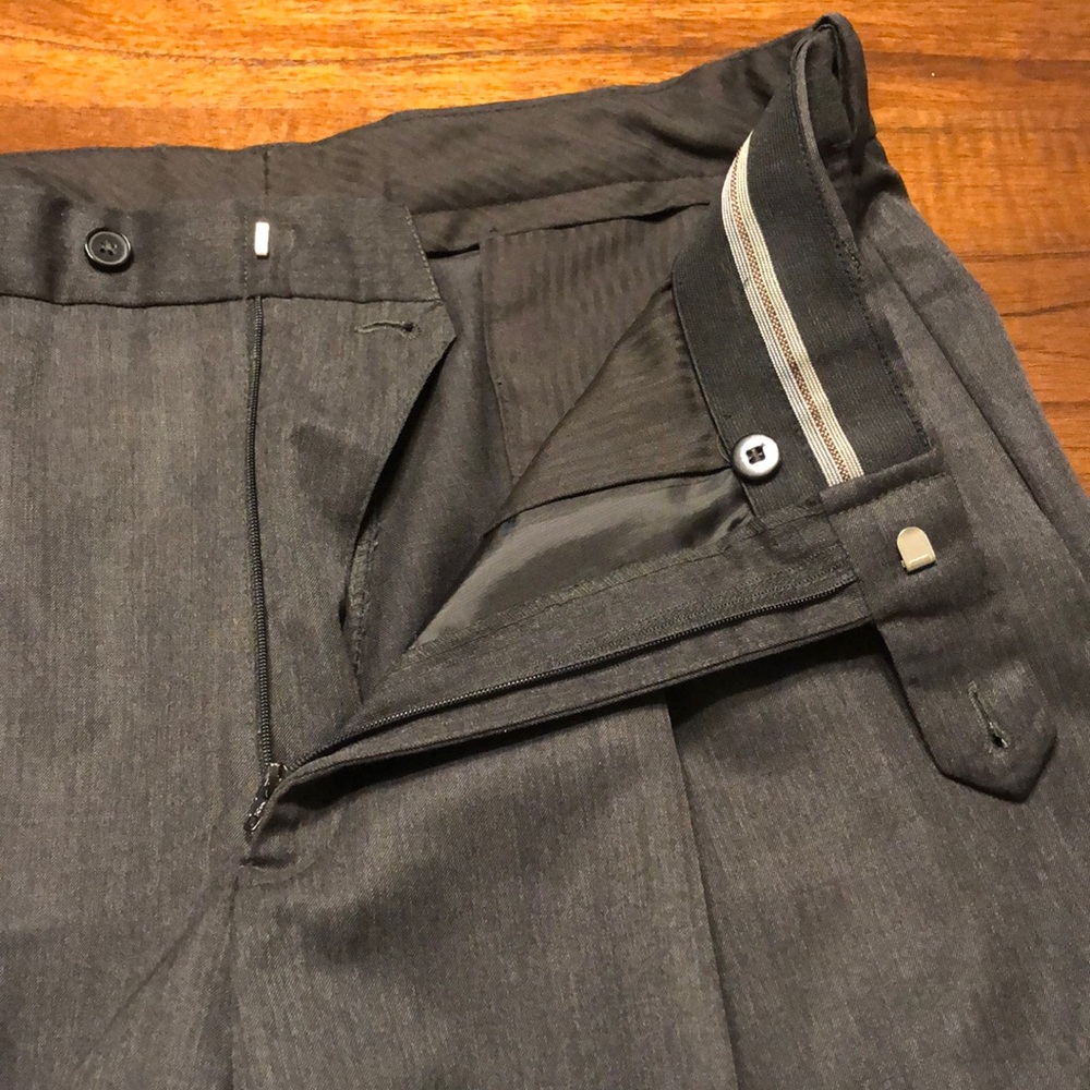 Austin Reed Men’s Gray Slacks 34 - Picture 3 of 16
